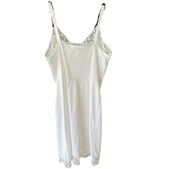 MOVIE Star Vintage Delicate Lace Trim Full Slip Chemise Dress Size 34 - Picture 2 of 8